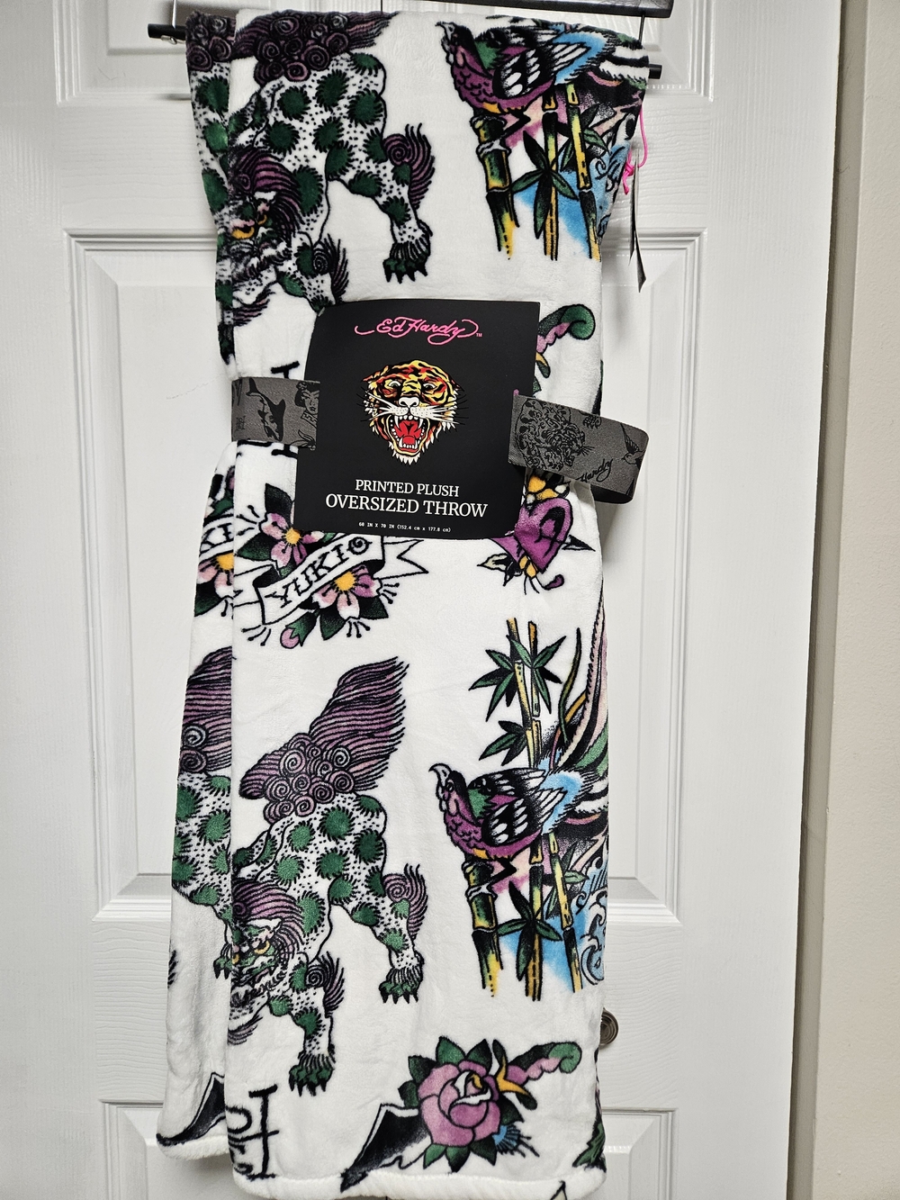 Ed Hardy White Plush Throw Blanket Tattoo Prints Cozy Great Gift